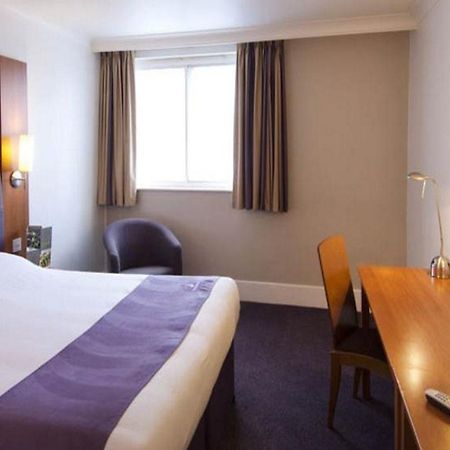 Premier Inn קולצ'סטר מראה חיצוני תמונה